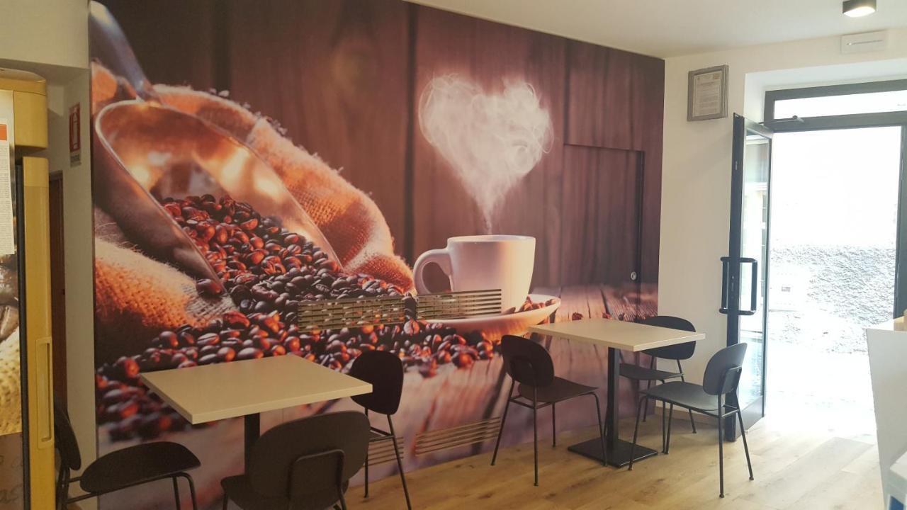 佩斯酒店 布雷佐内加尔达 外观 照片